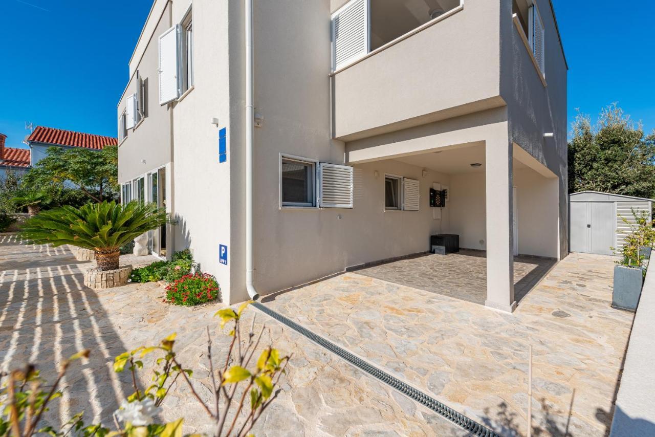 Hibiskus App1 Apartment Vir Ngoại thất bức ảnh