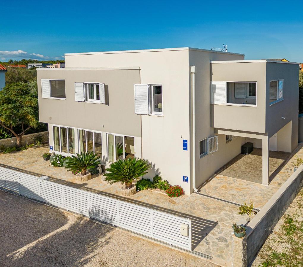 Hibiskus App1 Apartment Vir Ngoại thất bức ảnh