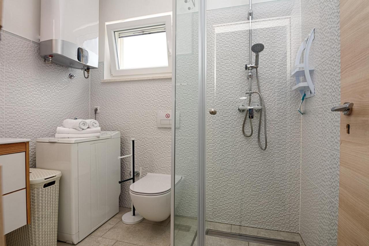 Hibiskus App1 Apartment Vir Ngoại thất bức ảnh